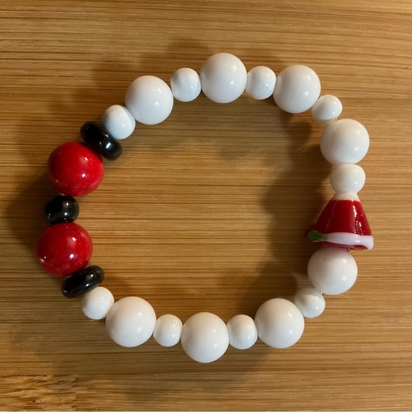 Hand Crafted Santa Claus Hat Earrings and Stretch Bracelet Red White Christmas - Picture 7 of 7